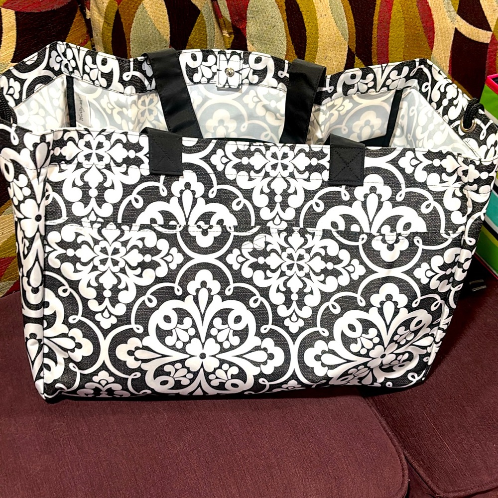 Soft utility tote